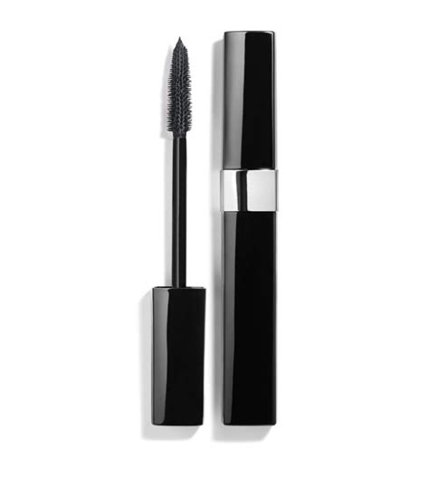 chanel intense definition mascara.